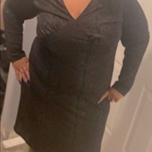 Long sleeve black snake skin design mid calf dress